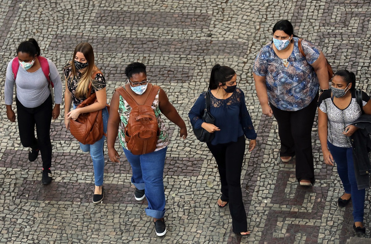 BH não vai mais exigir uso de máscaras em locais abertos