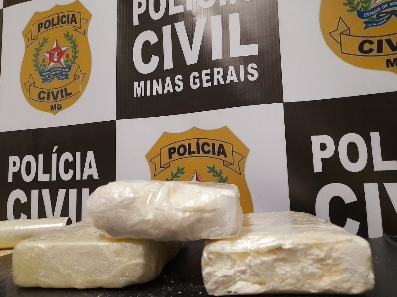 Quatro suspeitos são presos pela Polícia Civil durante operação contra o tráfico em Juiz de Fora