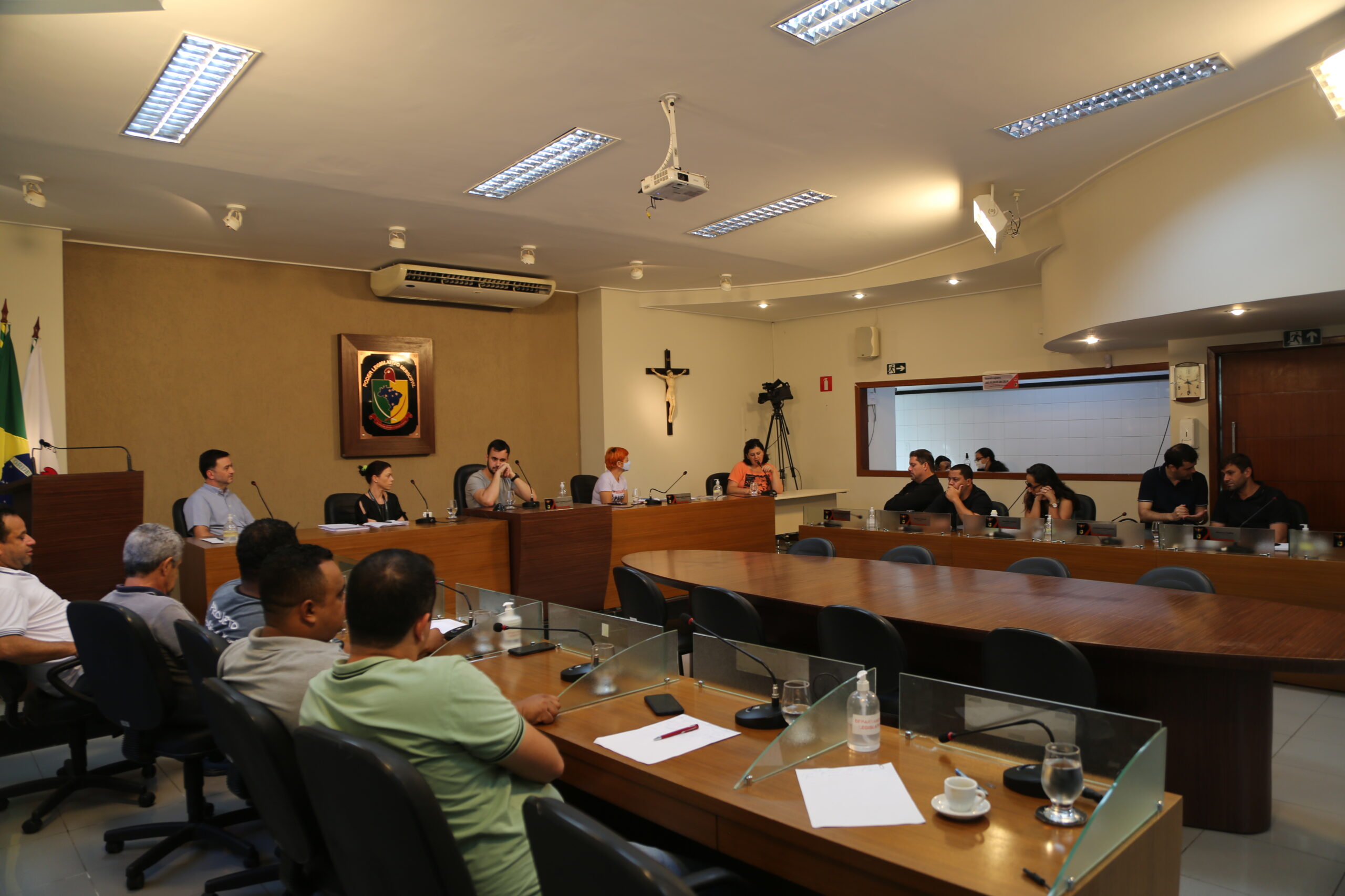 Comissão de Constituição da Câmara devolve a Prefeitura PL que trata da recomposição salarial