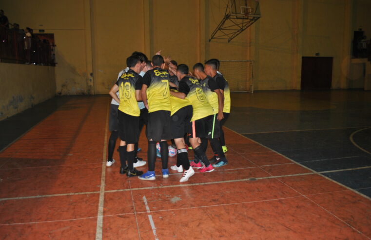 Na história: Colégio Equipe leva quatro módulos do futsal para a microrregional do JEMG