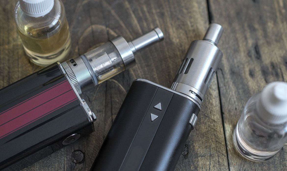 Anvisa começa a receber informações de cigarro eletrônico