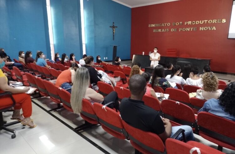 Regional de Ponte Nova realiza capacitação para acidentes com animais peçonhentos