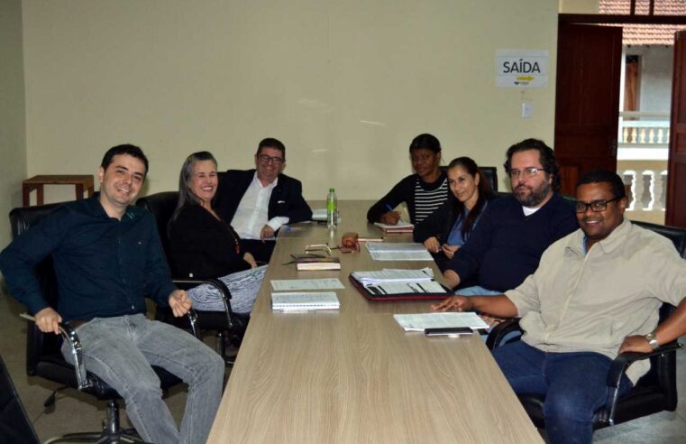 Viçosa: Prefeitura, Câmara e Sind-UTE discutem novo Plano de Carreira da Educação