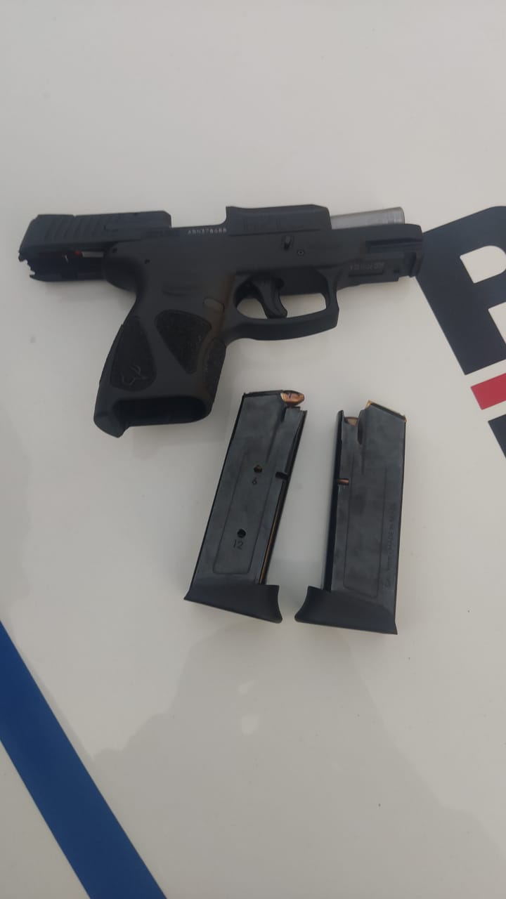 Homem é preso e  arma apreendida durante ocorrência de violência doméstica em Ponte Nova