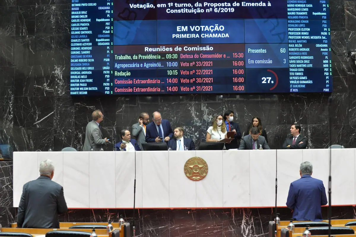 Assembleia aprova redução do valor da taxa de licenciamento de veículos em Minas