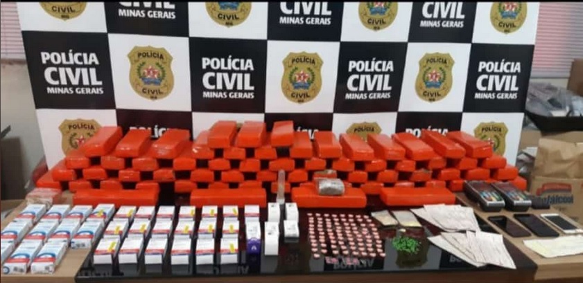 Polícia Civil de Viçosa apreende grande quantidade de drogas na Barrinha