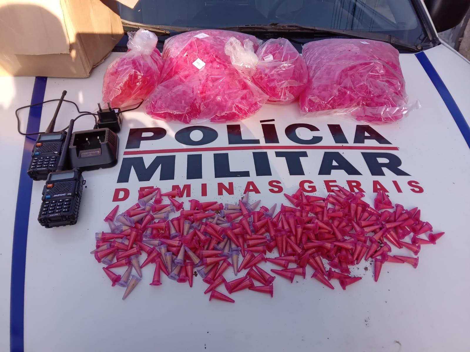 Ubá: PM prende homem com 239 pinos de cocaína