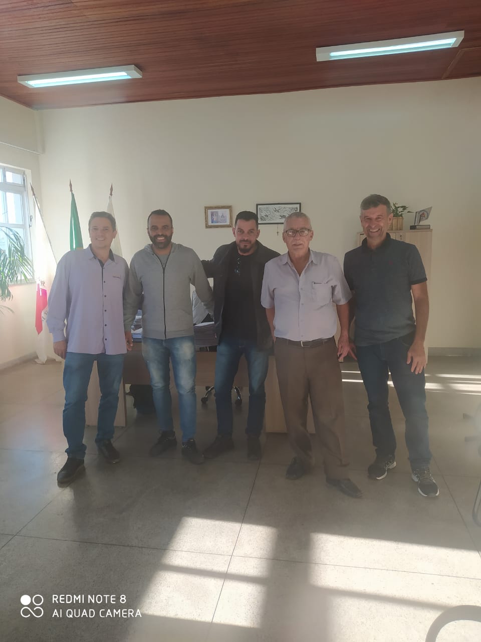 Viçosa: reunião entre prefeito e moradores debate melhorias para a rua Geraldo Frontini