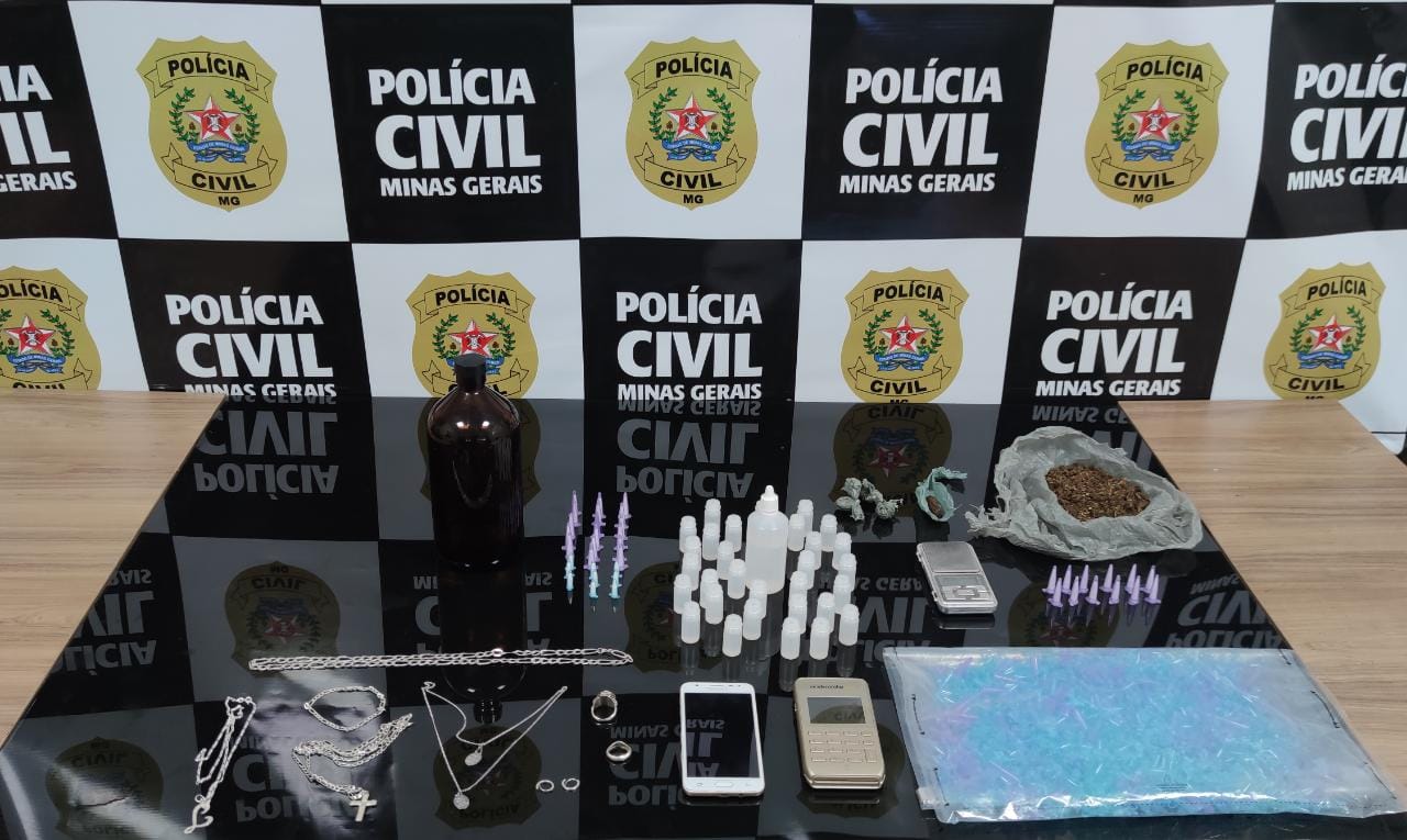Viçosa: Polícia Civil prende homem por roubo a joalheria, recupera joias e apreende drogas