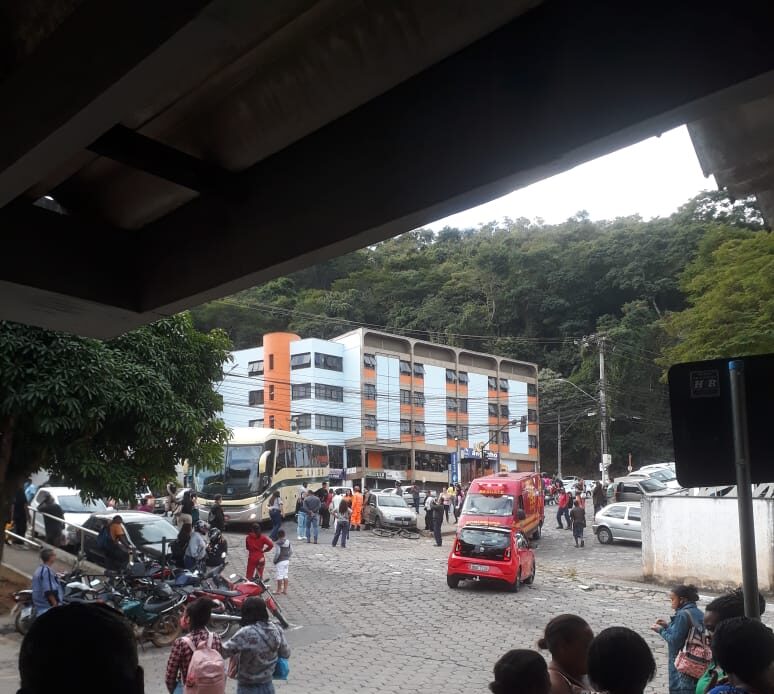 Viçosa: jovem é atropelado por ônibus próximo à rodoviária
