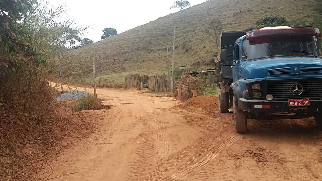 Prefeitura de Viçosa realiza reparo na ponte do Arrudas