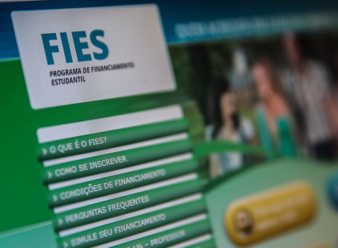 Inscrições para o FIES do segundo semestre terminam hoje (12)