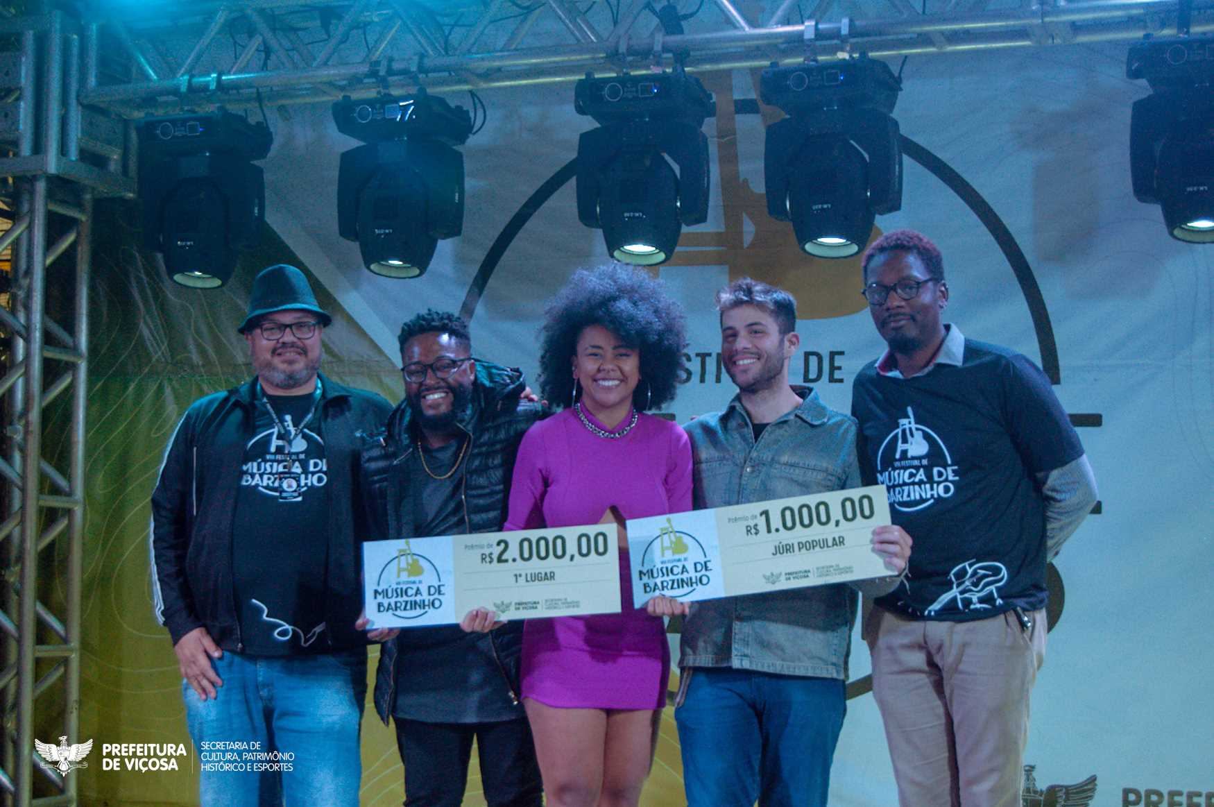 Bia Dias vence o 8º Festival de Música de Barzinho, em Viçosa