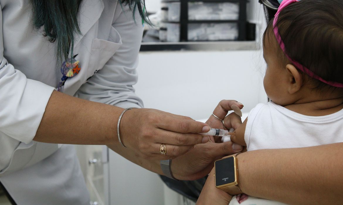 Campanha Nacional de Vacinação contra a Poliomielite começa na próxima segunda (08)