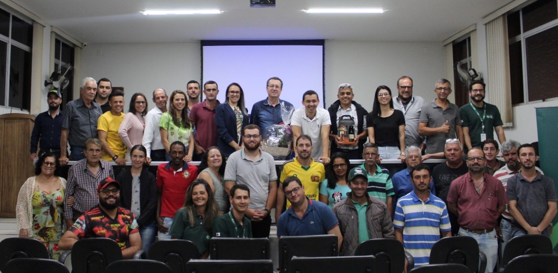 Gestão para produtores rurais de Paula Cândido 