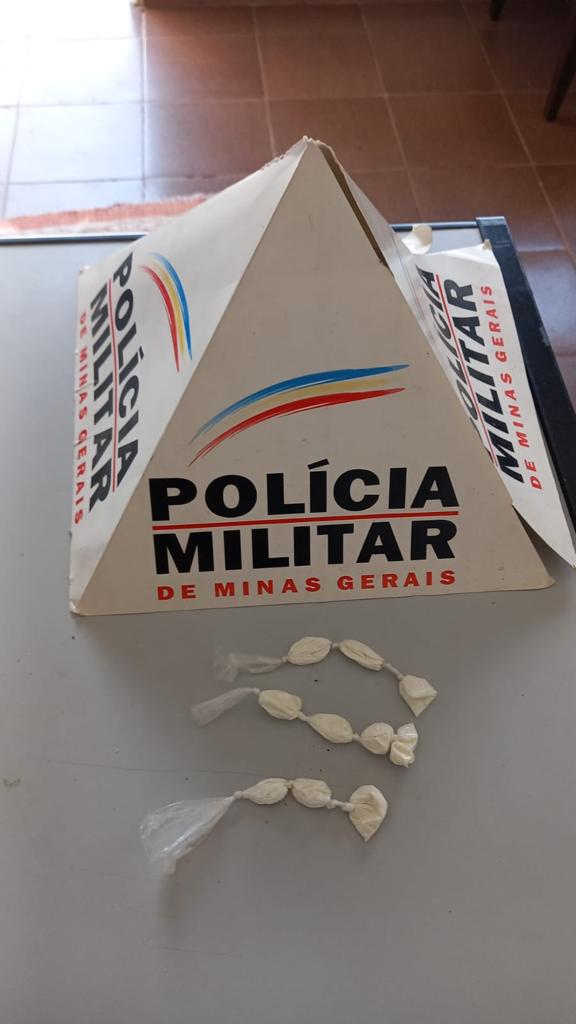 Homem é preso por tráfico de drogas em Araponga