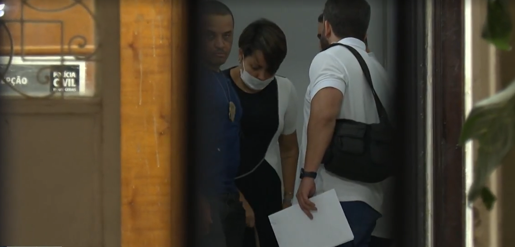 Viçosense que aplicava golpe do ‘falso Pix’ é solta e usará tornozeleira eletrônica
