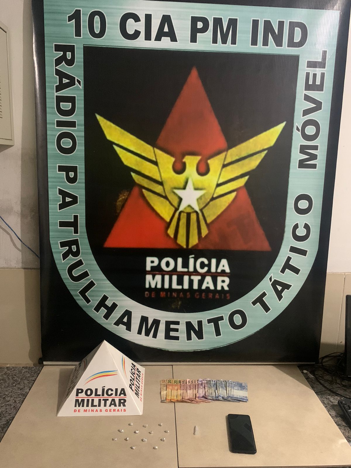 Viçosa: PM prende homem com 13 pedras de crack e um pino de cocaína no São Sebastião