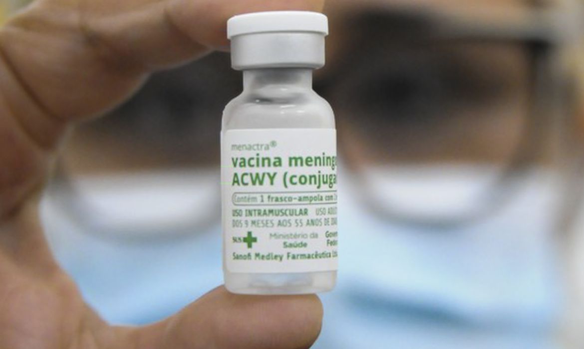 UFV continua vacinação contra a meningite nesta quarta e sexta-feira (23 e 25)