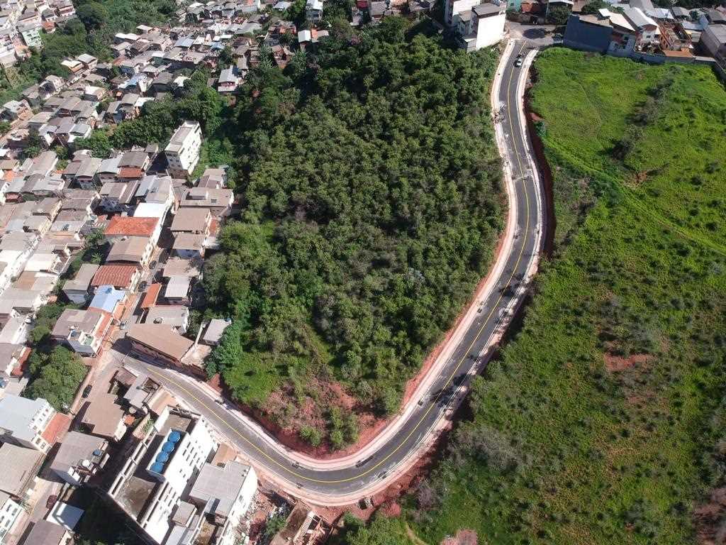 Viçosa: asfaltamento da rua E, no Vale do Sol é finalizado