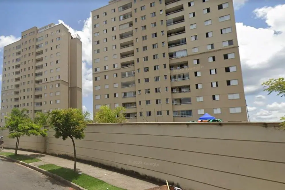 Criança cai do 13º andar de prédio e morre em Sabará