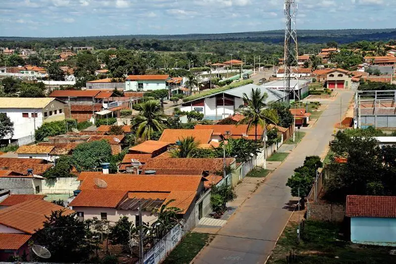 Homem mata mulher na frente da filha e comete suicídio em Minas