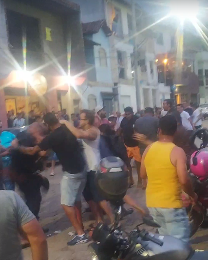 Torneio de futebol de Piranga termina em pancadaria; veja vídeos