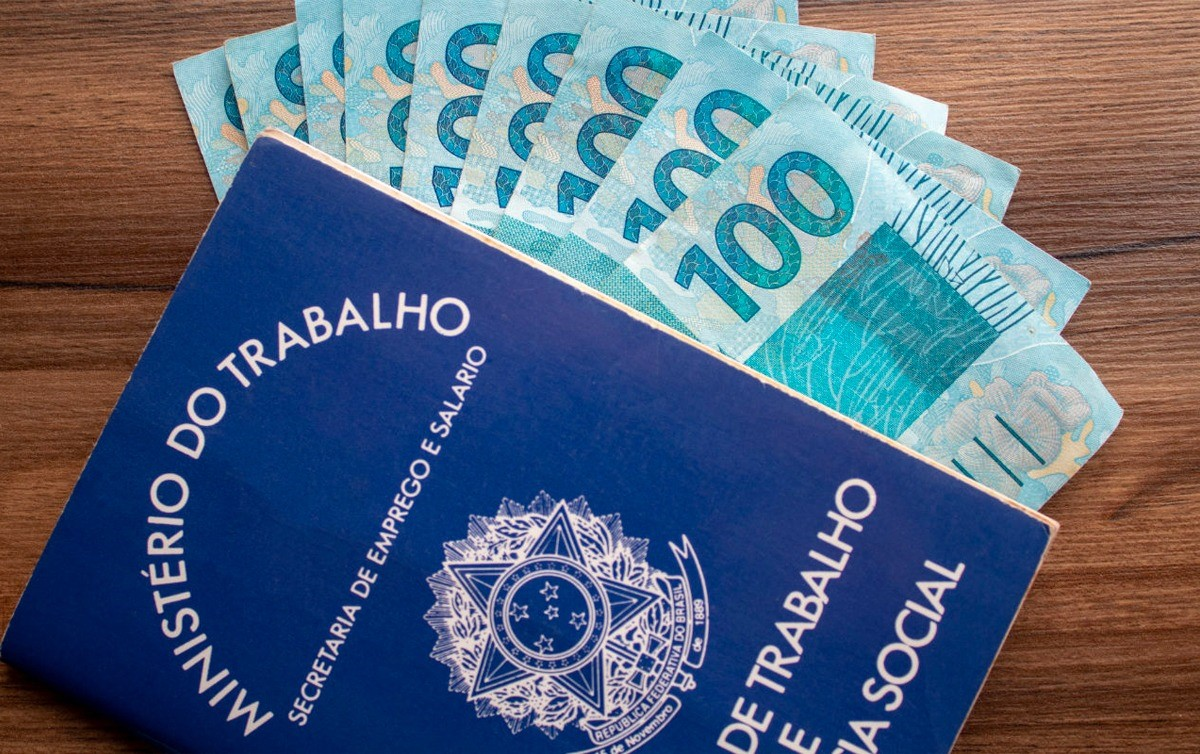 Salário mínimo será de R$ 1.302, a partir de 1º de janeiro de 2023