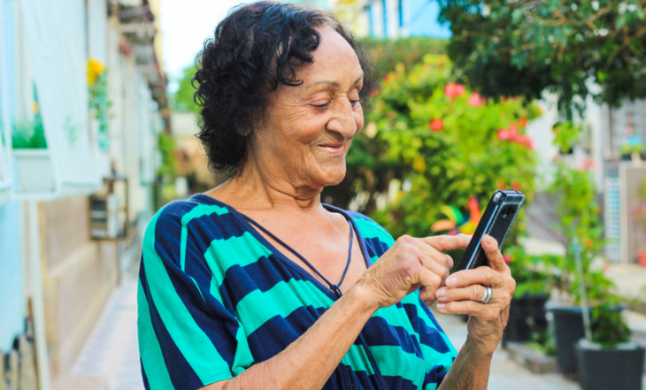 UFV oferece material gratuito para inclusão de idosos na era digital