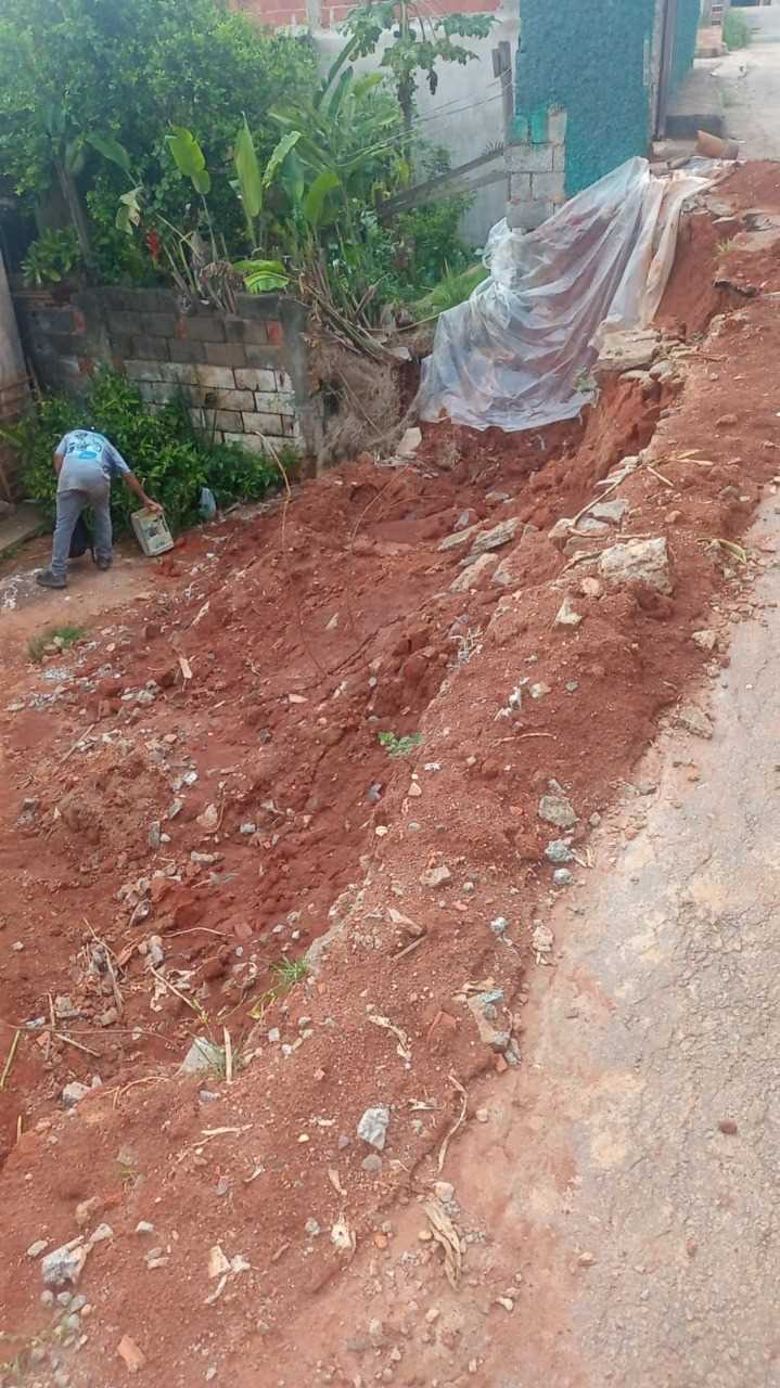 Muro em São José do Triunfo começa a ser construído