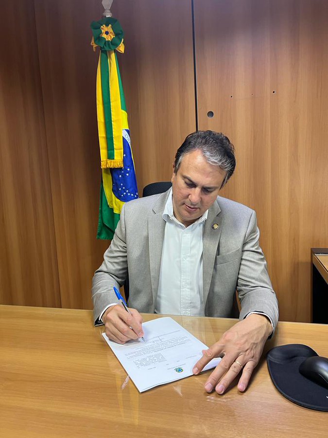 Educação: Piso nacional dos professores sobe para R$ 4.420,55
