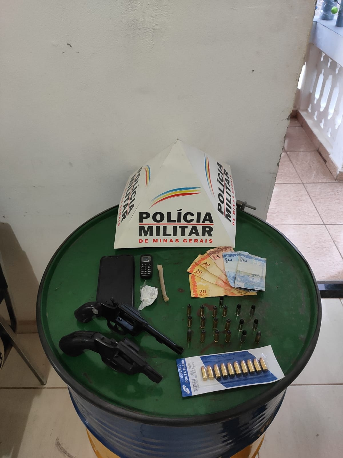 Suspeito de vários crimes na região é preso com armas e munições, em Paula Cândido
