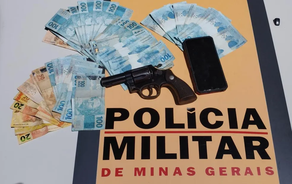 Jovem foge a pé da PM na MGC-265, mas é encontrado embaixo da cama em Tocantins