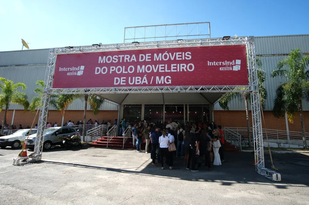 Mostra de Móveis de Ubá começa hoje (24) e reúne expositores de todo Brasil