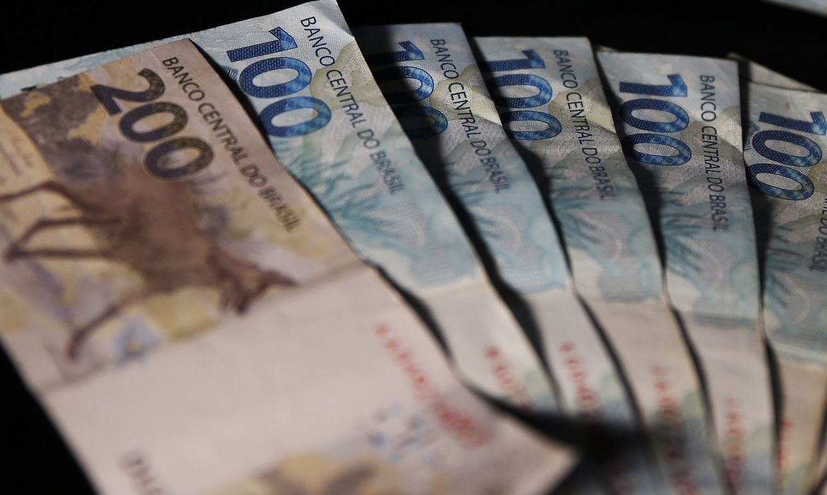 Caixa começa a pagar Bolsa Família de fevereiro