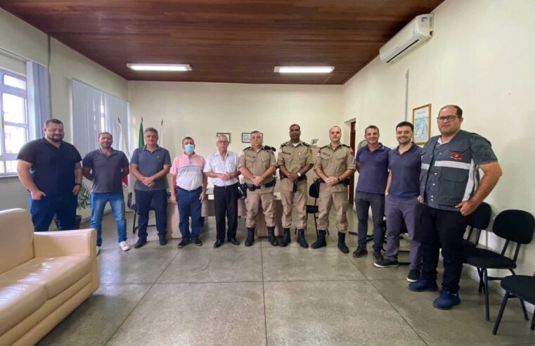 Viçosa: novo comandante da 10ª Cia. PM visita o prefeito Raimundo