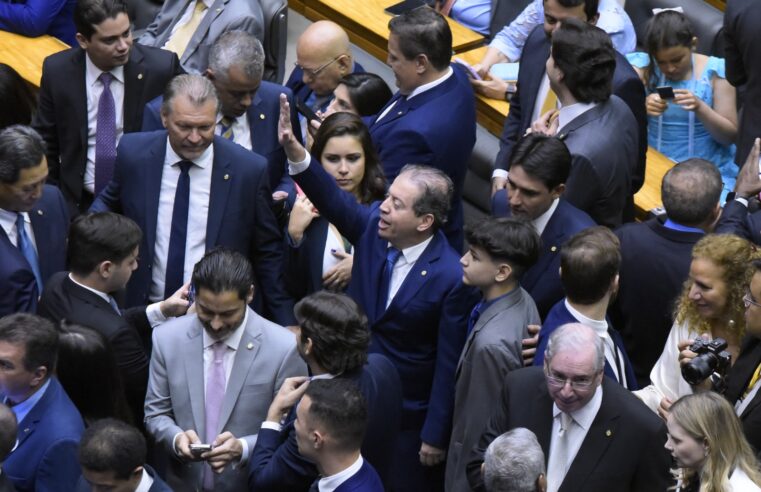 Deputado Federal Rodrigo de Castro toma posse na Câmara dos Deputados
