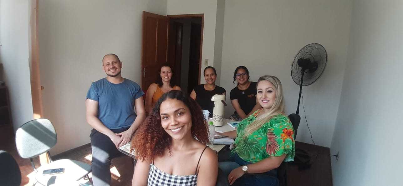 Projeto de Extensão focado em mulheres vítimas de violência é tema de reunião entre PMV e UFV