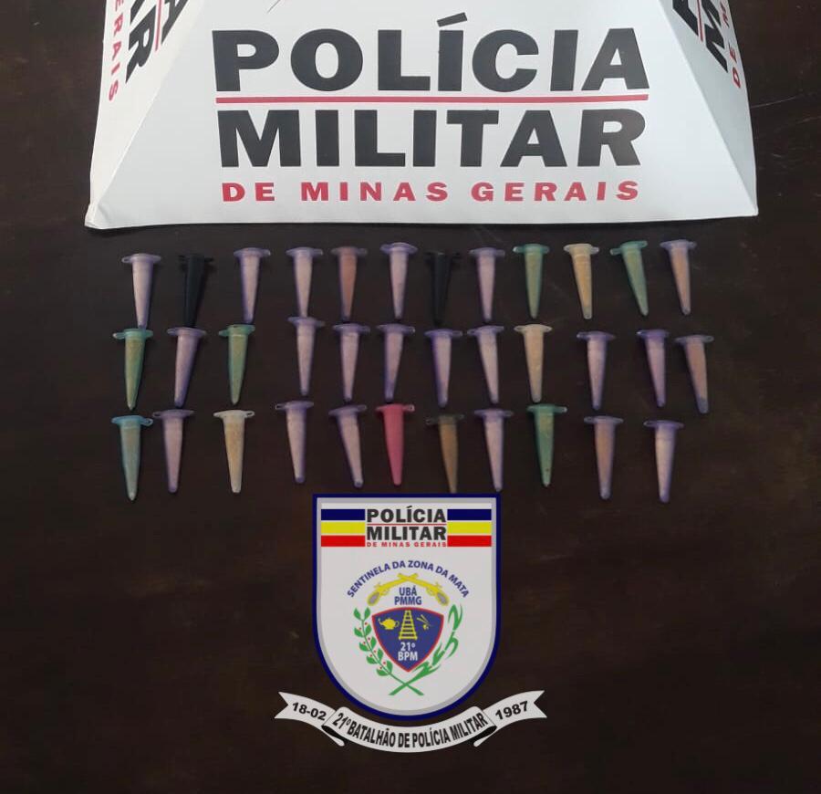 Ubá: PM prende homem com 38 pinos de cocaína