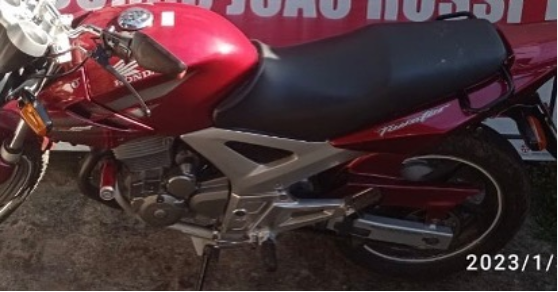 Moto furtada em Coimbra é localizada pela PM de Viçosa