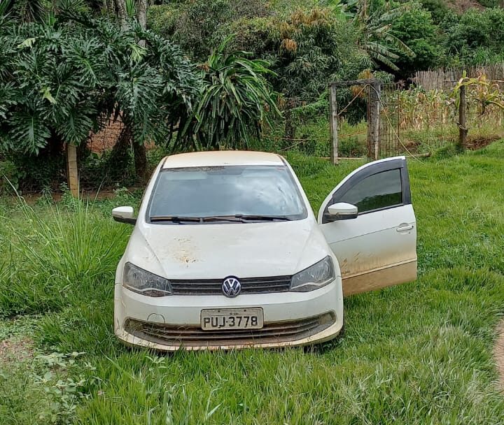 Carro roubado em Ubá é recuperado em Viçosa