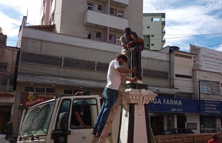 Santa Rita de Cássia é retirada de avenida para restauração