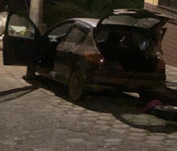 Autores de roubo a mão armada em estrada são presos na rua Cirilo do Carmo