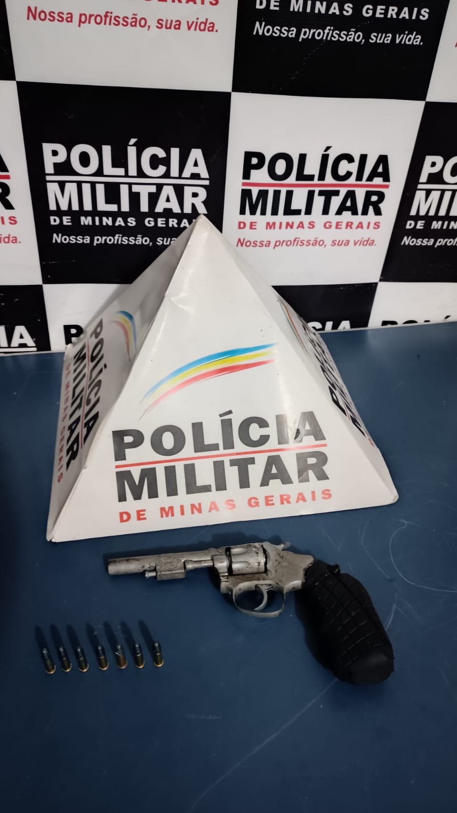 Ponte Nova: Casal é preso com arma de fogo no Bairro Cidade Nova