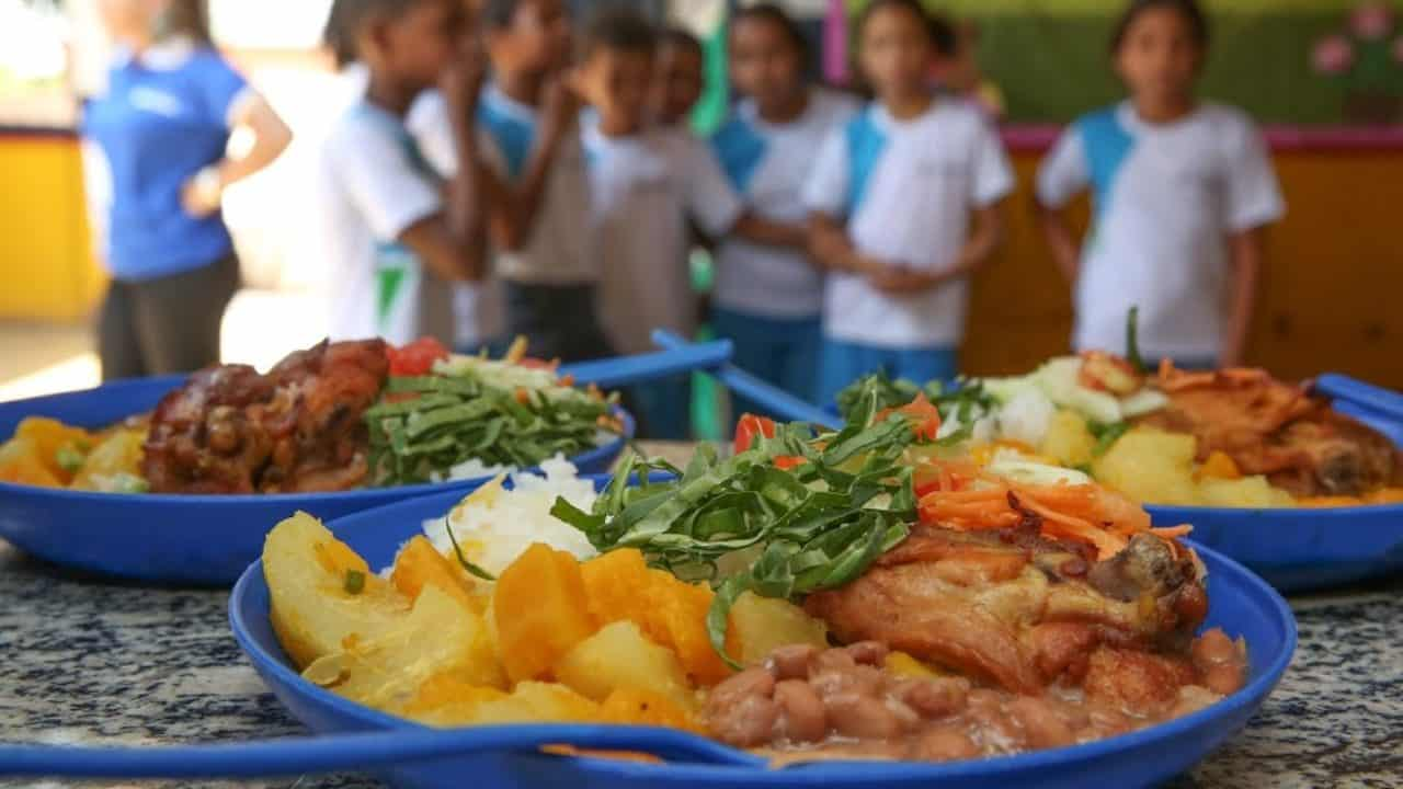 Governo vai reajustar verba para merenda escolar em até 39%