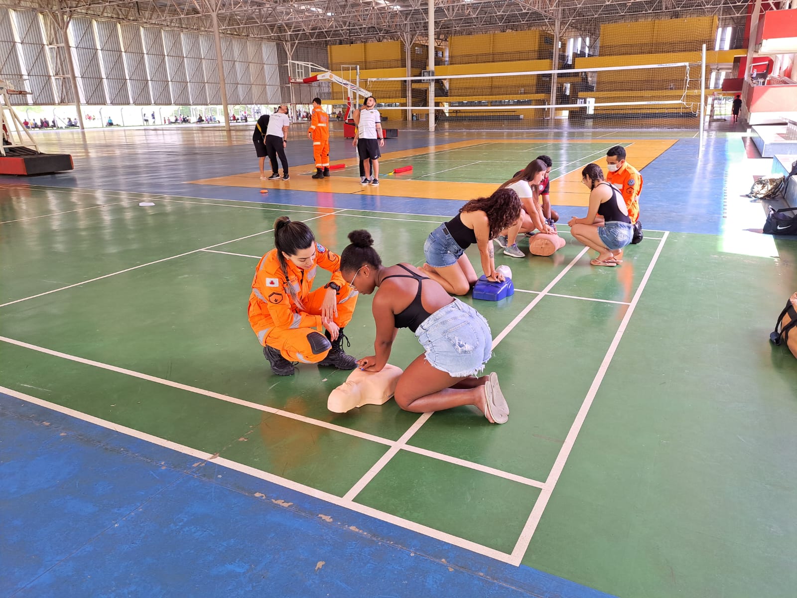 Bombeiros de Viçosa promovem treinamento na UFV
