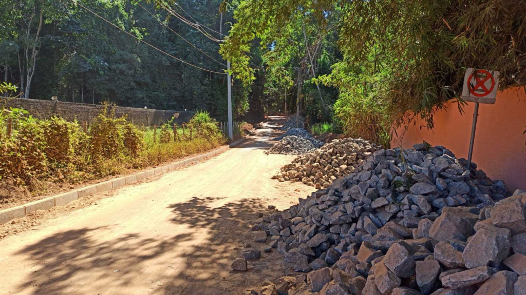 PAVIMENTAÇÃO DA RUA GERALNDO FRONTINI. Imagem: PMV/Reprodução