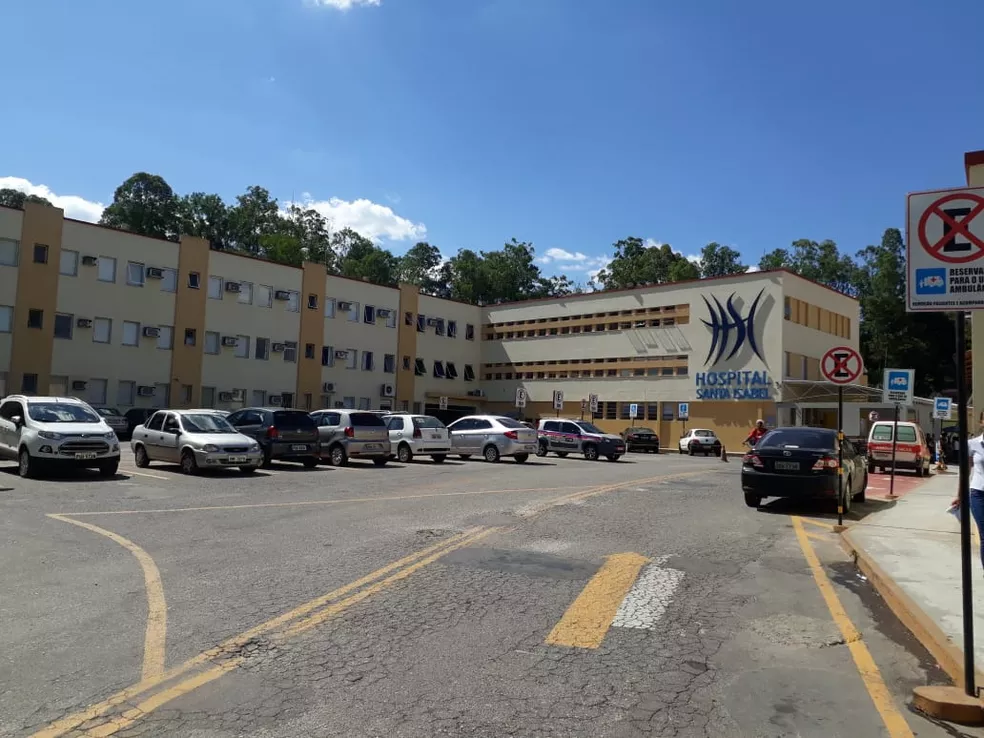 Médico que cobrava por consultas do SUS em Ubá é condenado