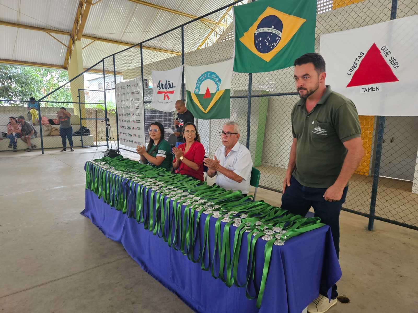 Alunos de escolas públicas de Viçosa participam de torneio de judô