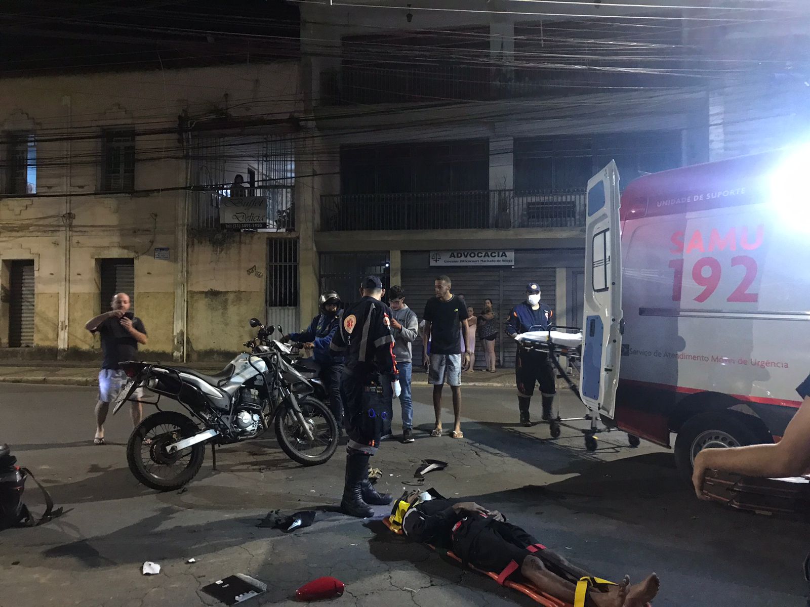 Acidente na Av. Santa Rita deixa um motociclista ferido; Veja vídeo